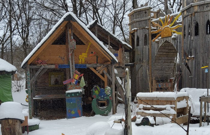 Der Abenteuerspielplatz im Winter