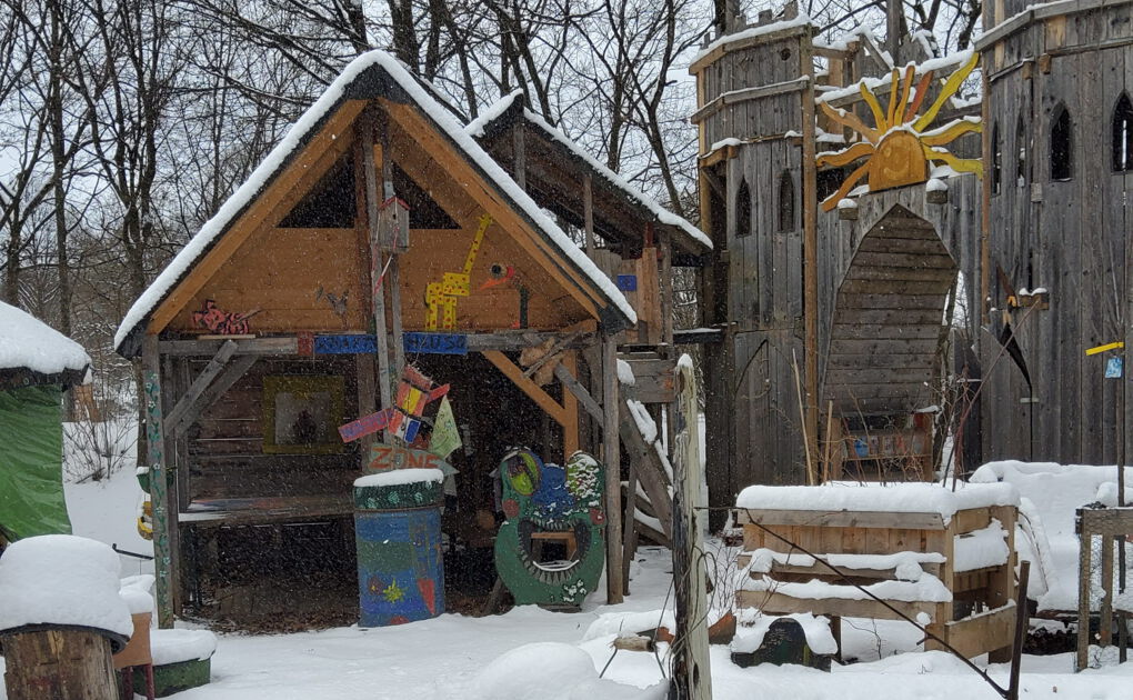 Der Abenteuerspielplatz im Winter